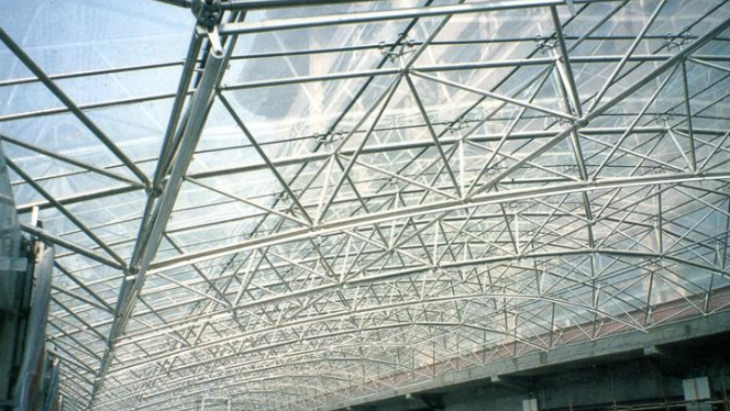 北辰网架公司的彩色压型钢板的吊装方法有哪些